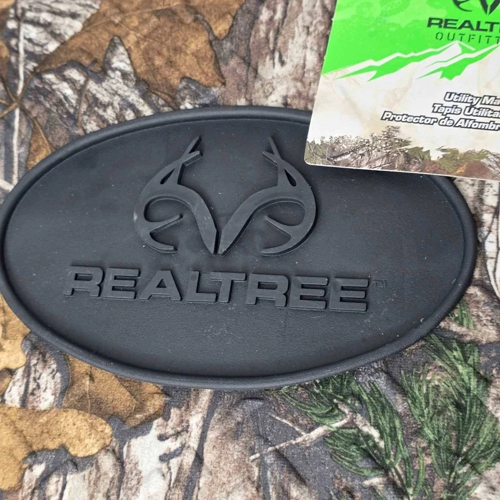 Realtree Outfitters Utility Camo Floor Mats Set of 2 Universal Fit Car Track Mat
